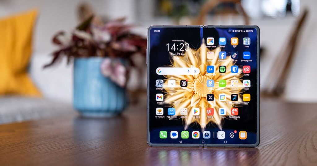 Honor Magic V2 Review: A Fabulous Foldable Phone with So-So Software Performance