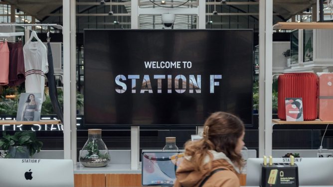 Meta partners with Hugging Face to accelerate adoption of open-source AI models through its startup accelerator.