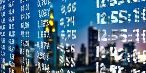 Data Maturity: How Advanced Analytics Drive 2.5x Better Business Outcomes and a 28% Revenue Lift